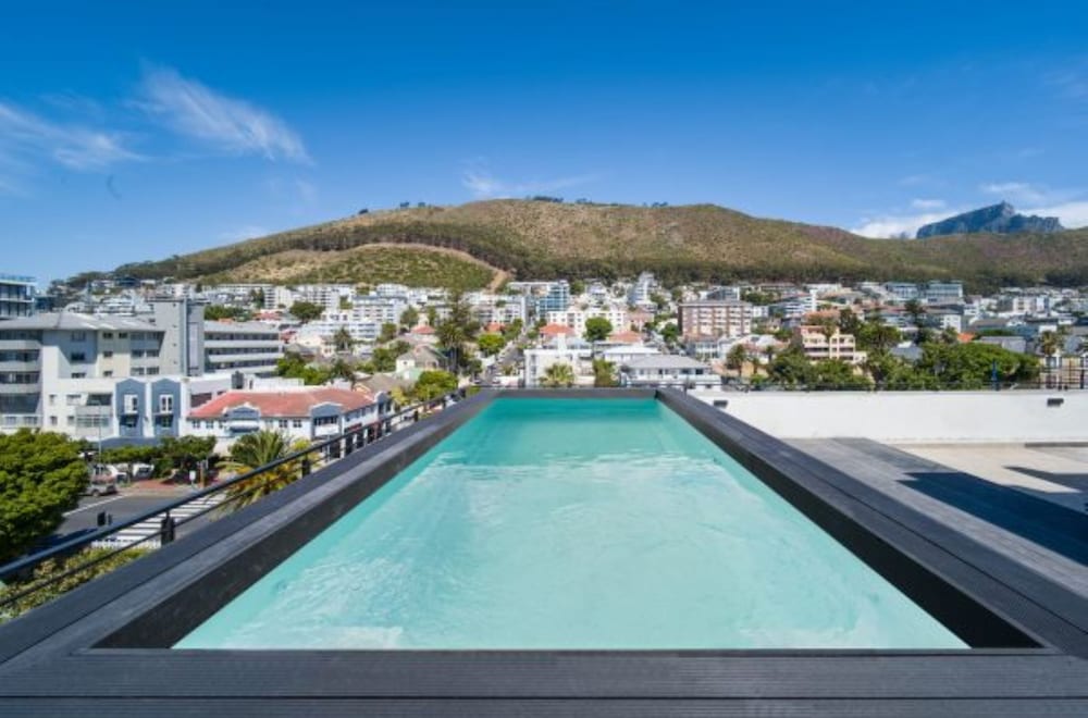 Four on O Entire rental unit Sea Point 1 min from beach — 4-Star Luxury Hotel in Cape Town, South Africa