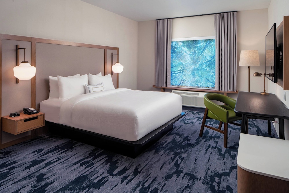 Fairfield by Marriott Inn & Suites Pensacola Pine Forest - photo 6