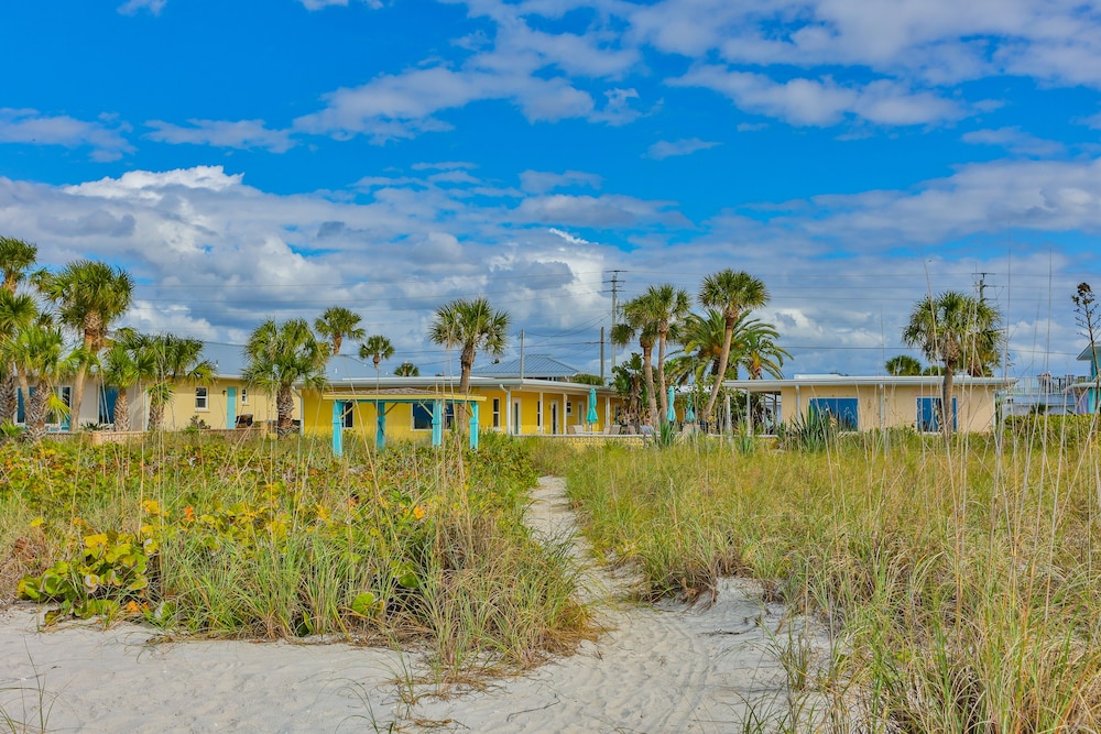 A Beach Retreat - photo 174