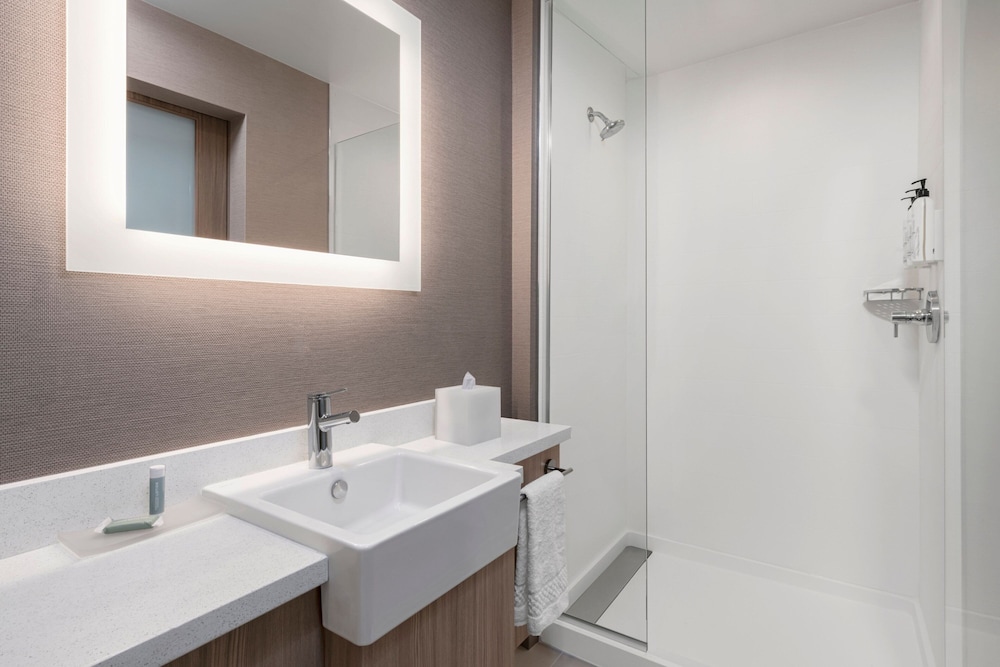 SpringHill Suites by Marriott Chula Vista Eastlake - photo 11