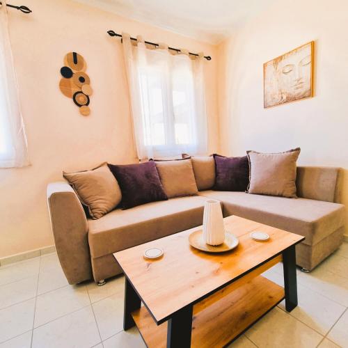 Estrella Apartment — 4-Star Luxury Hotel in Sparti, Greece