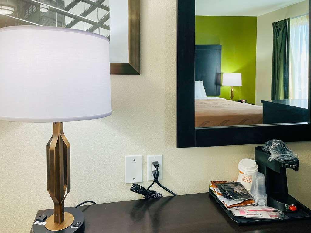 Quality Inn & Suites Lake Charles South - photo 9
