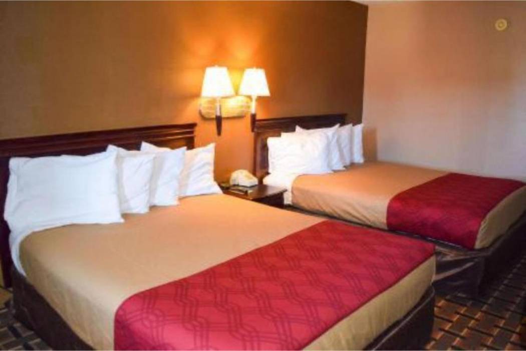Oyo Hotel Richburg Sc I 77 - photo 10