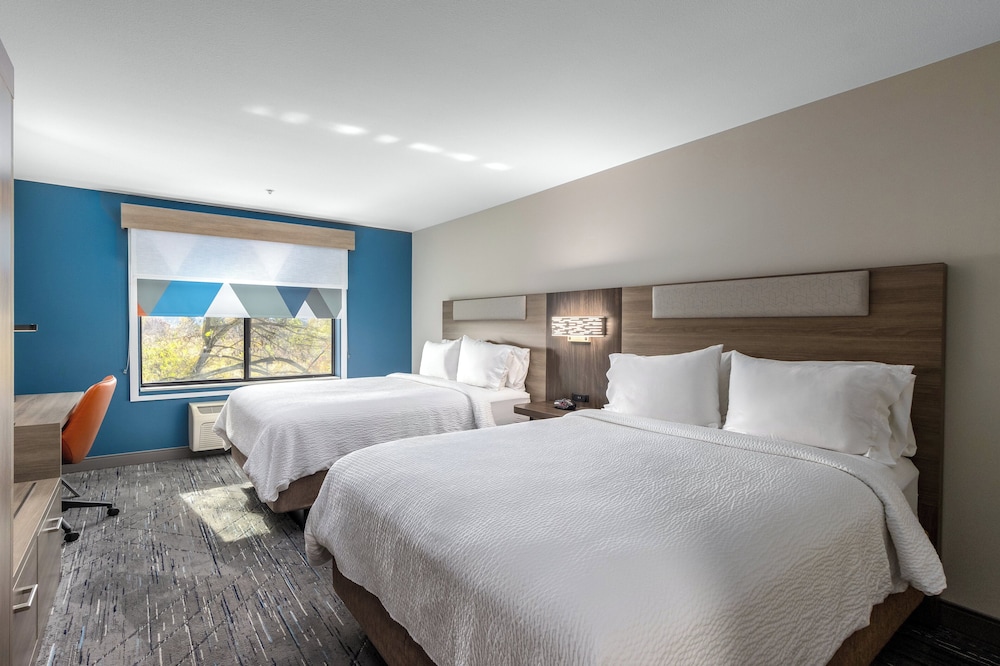 Holiday Inn Express Hotel & Suites Vancouver Mall by IHG in Vancouver, United States