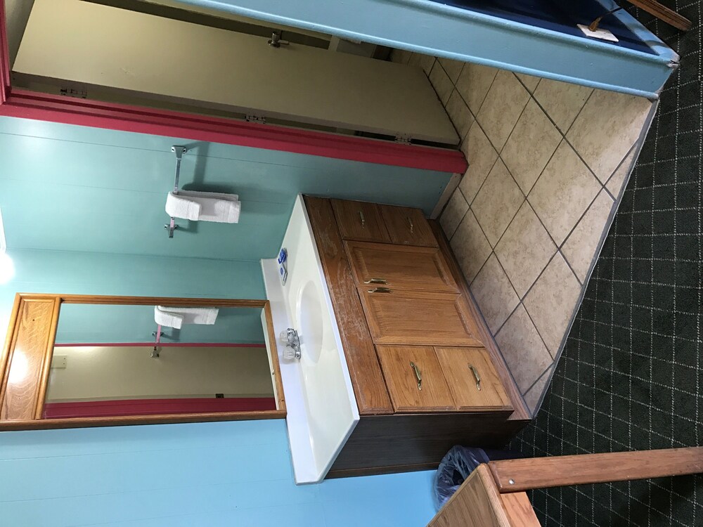 Western Inn Roswell - photo 14