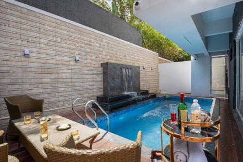 Sunflower Villa — 4-Star Luxury Hotel in Lonavla, India