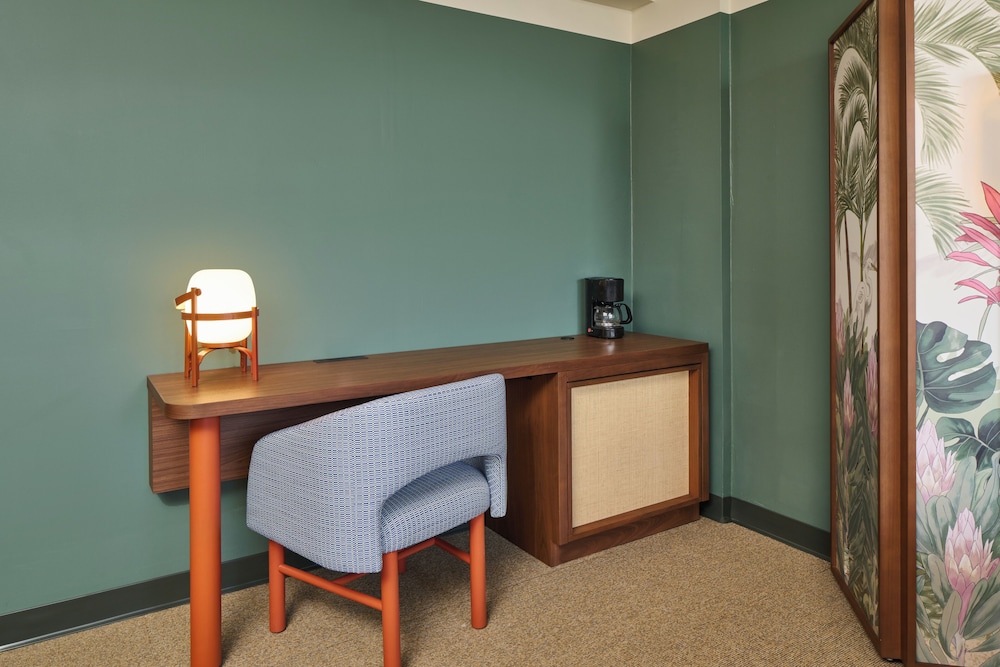 Pagoda Hotel - photo 9