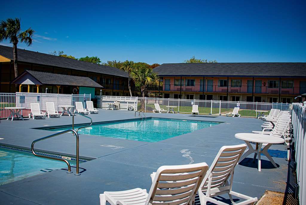 Super 8 by Wyndham Biloxi - photo 26
