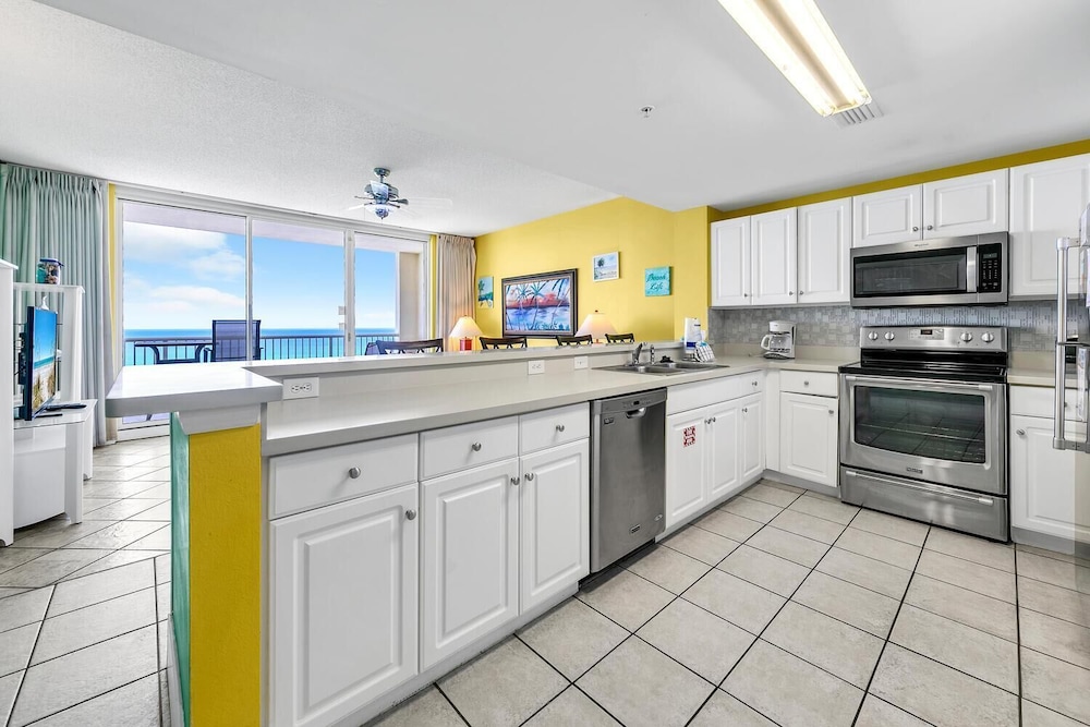 Majestic Beach Towers 1 2013 - photo 10