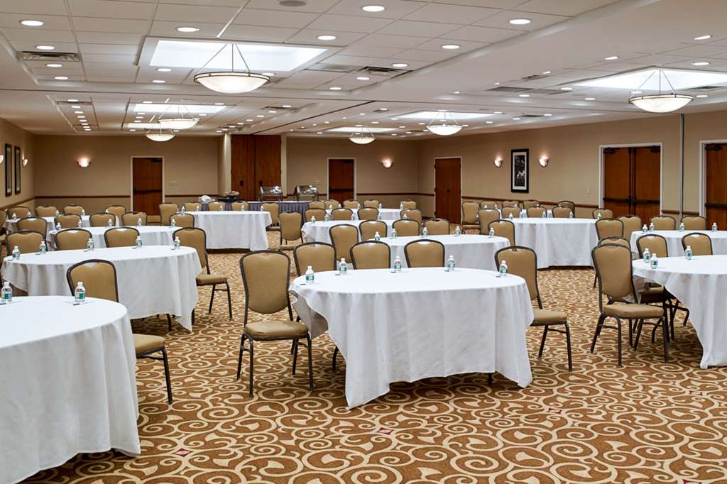 Clarion Hotel Portland Airport ME - photo 14