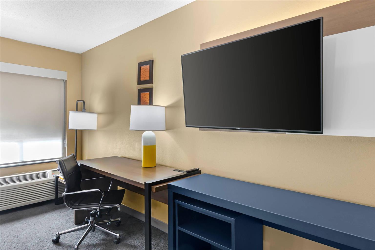 Comfort Inn & Suites Kansas City Northeast - photo 18
