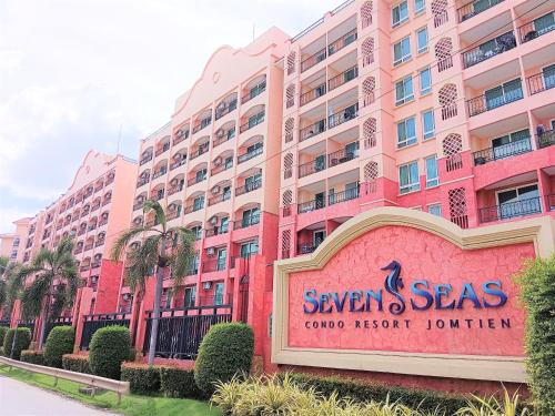 Seven Seas Condo Resort Jomtien Loft — 4-Star Luxury Hotel in Pattaya, Thailand