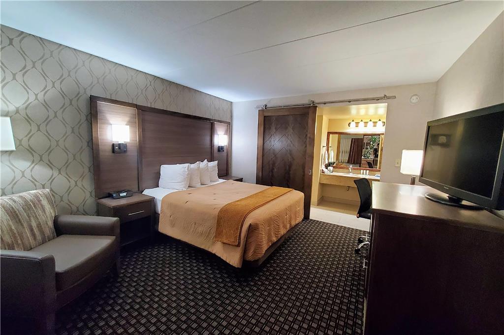 AmericInn by Wyndham Watertown - photo 8