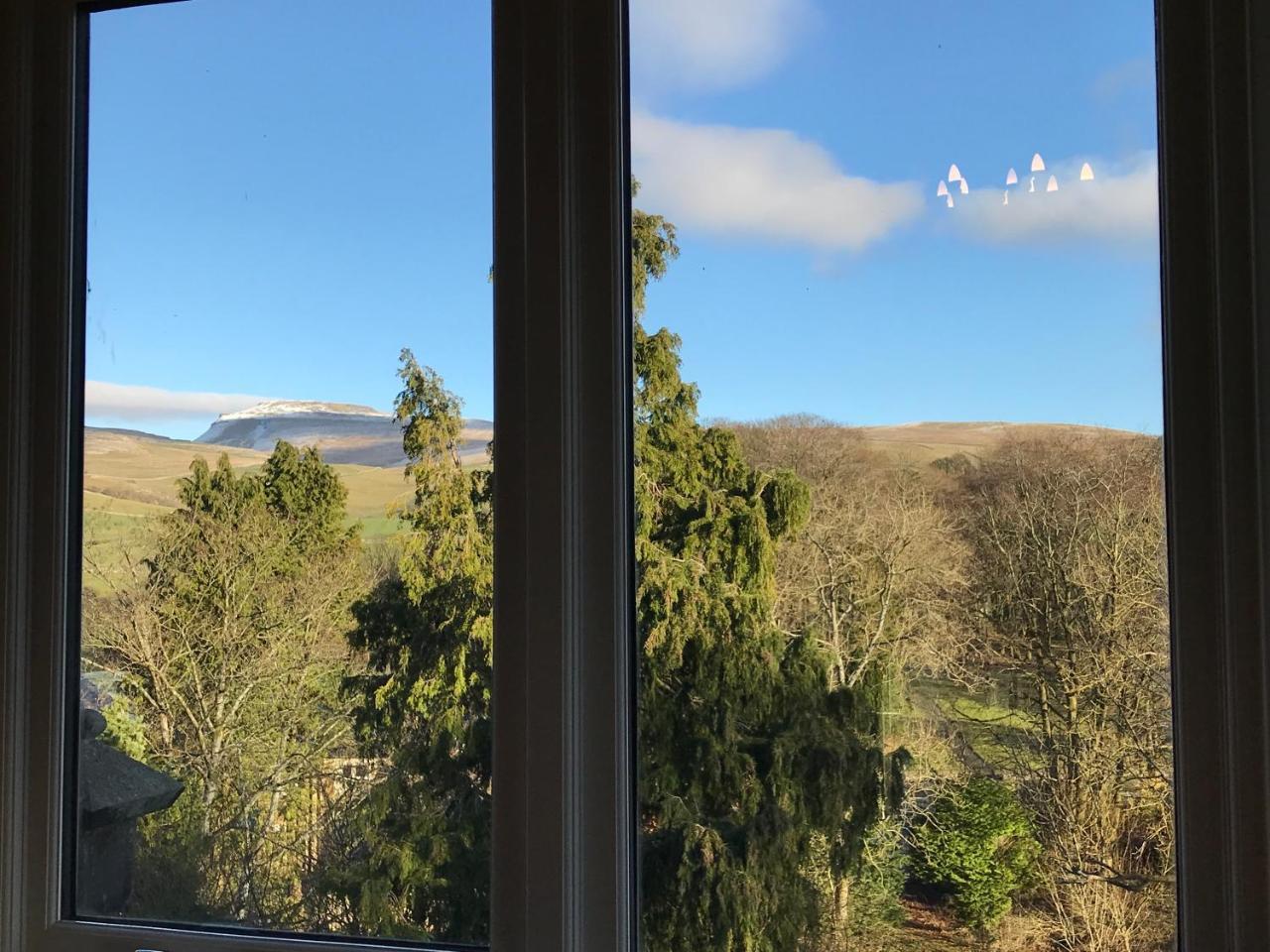 Large Ingleton Apartment Yorkshire Dales Three Peaks