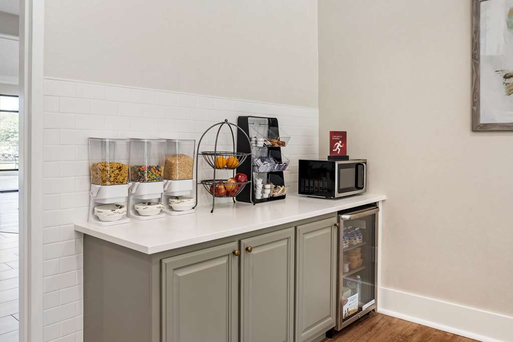 Best Western Plus Two Rivers Hotel & Suites - photo 35