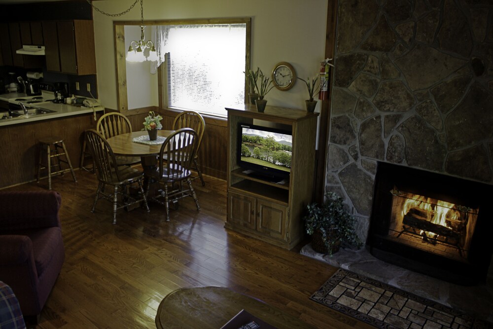Country Hideaway at Mountain Lakes - photo 13