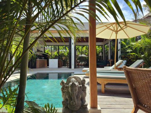 Villa Nelaya Modern 3BR Retreat Private Pool Walk to the Beach — 4-Star Luxury Hotel in Seminyak, Indonesia