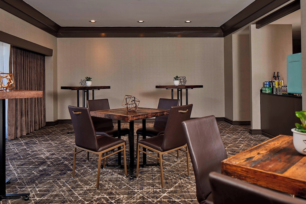 Renaissance Nashville Hotel - photo 11