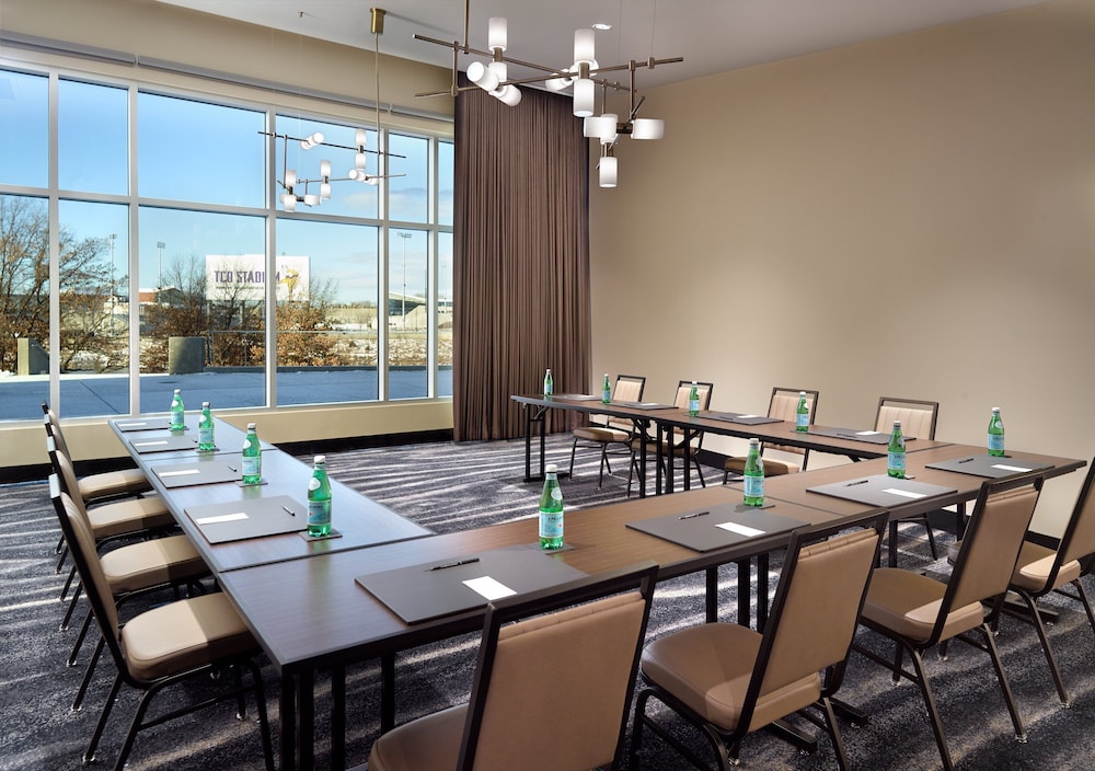 Omni Viking Lakes Hotel - photo 48