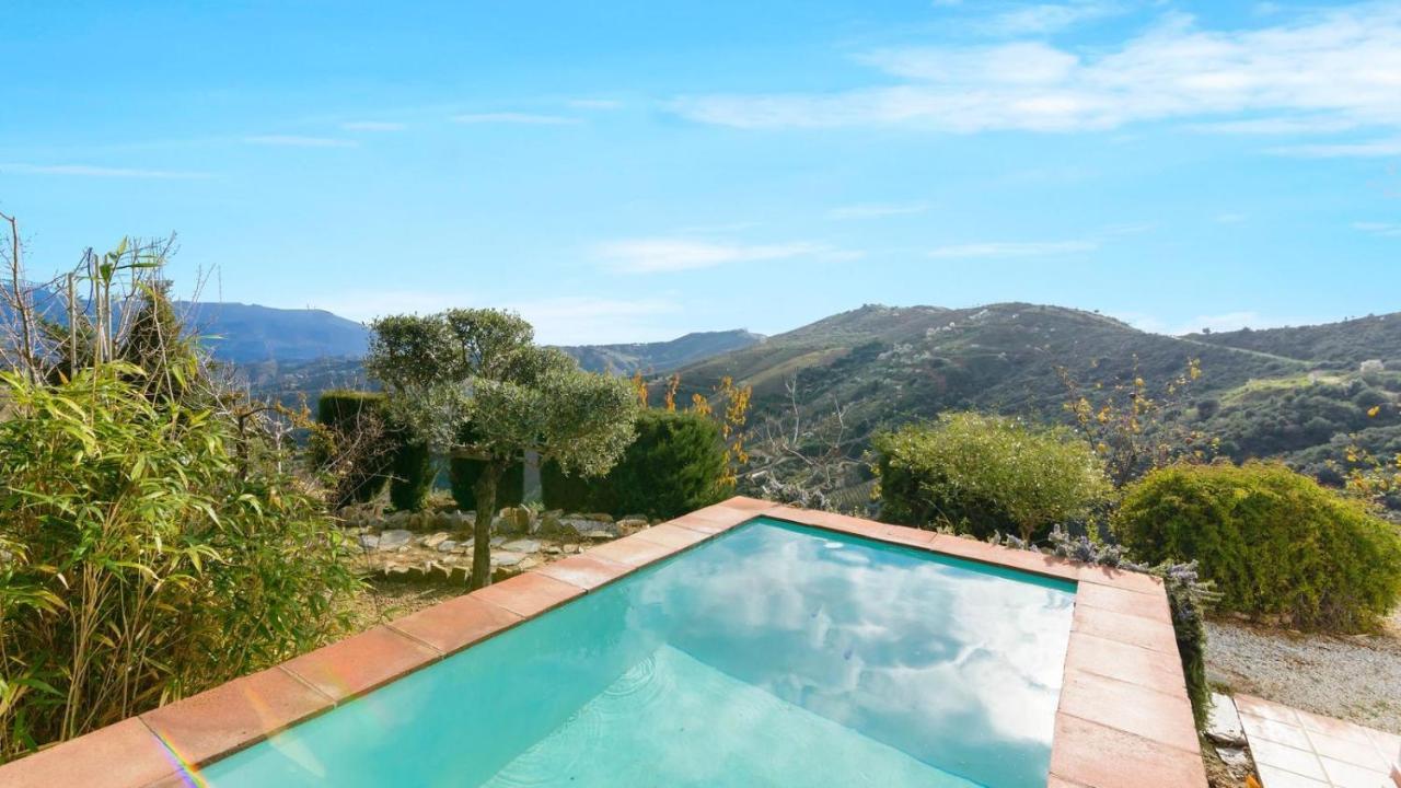 Casa Lorpica El Borge by Ruralidays — 4-Star Luxury Hotel in Moclinejo, Spain