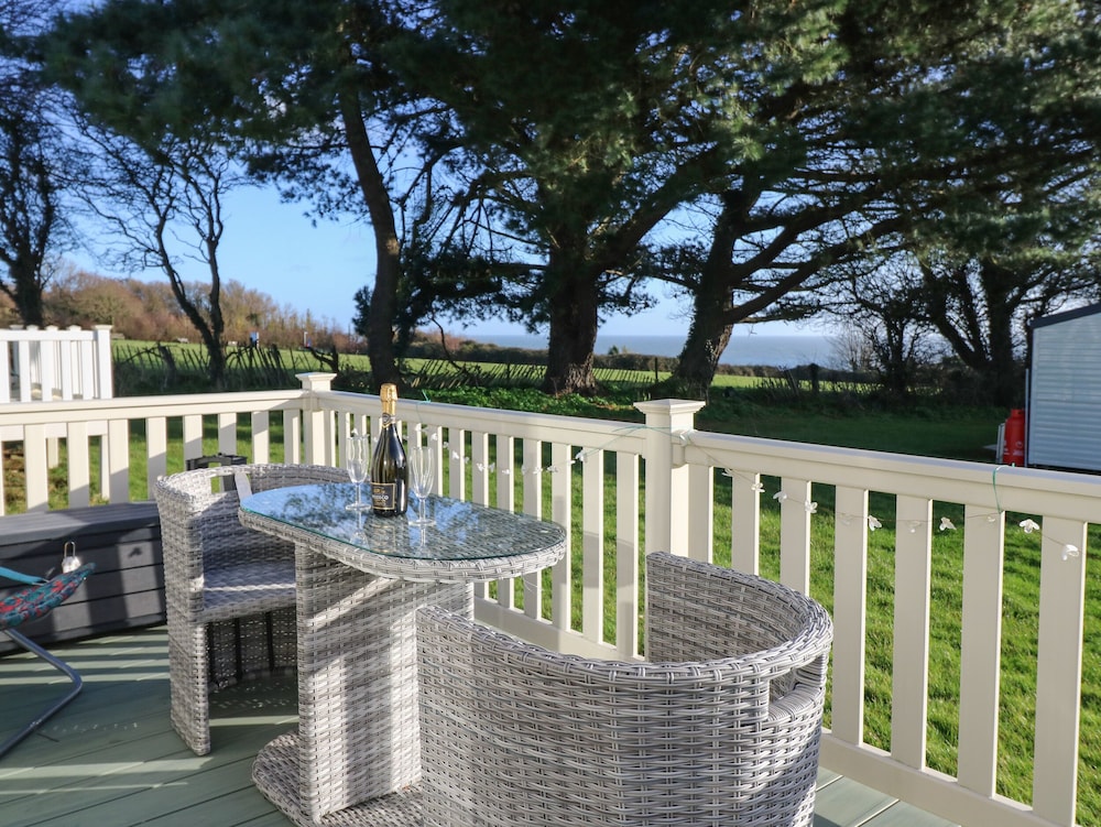 Bay View - carbon neutral hotel in Bembridge