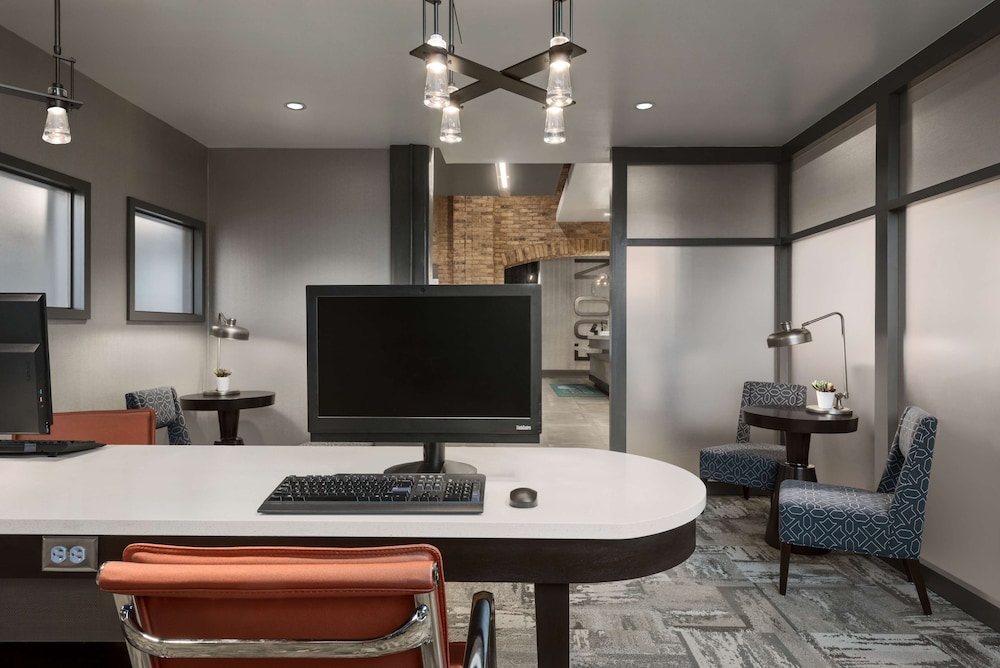 Homewood Suites By Hilton Milwaukee Downtown - photo 30