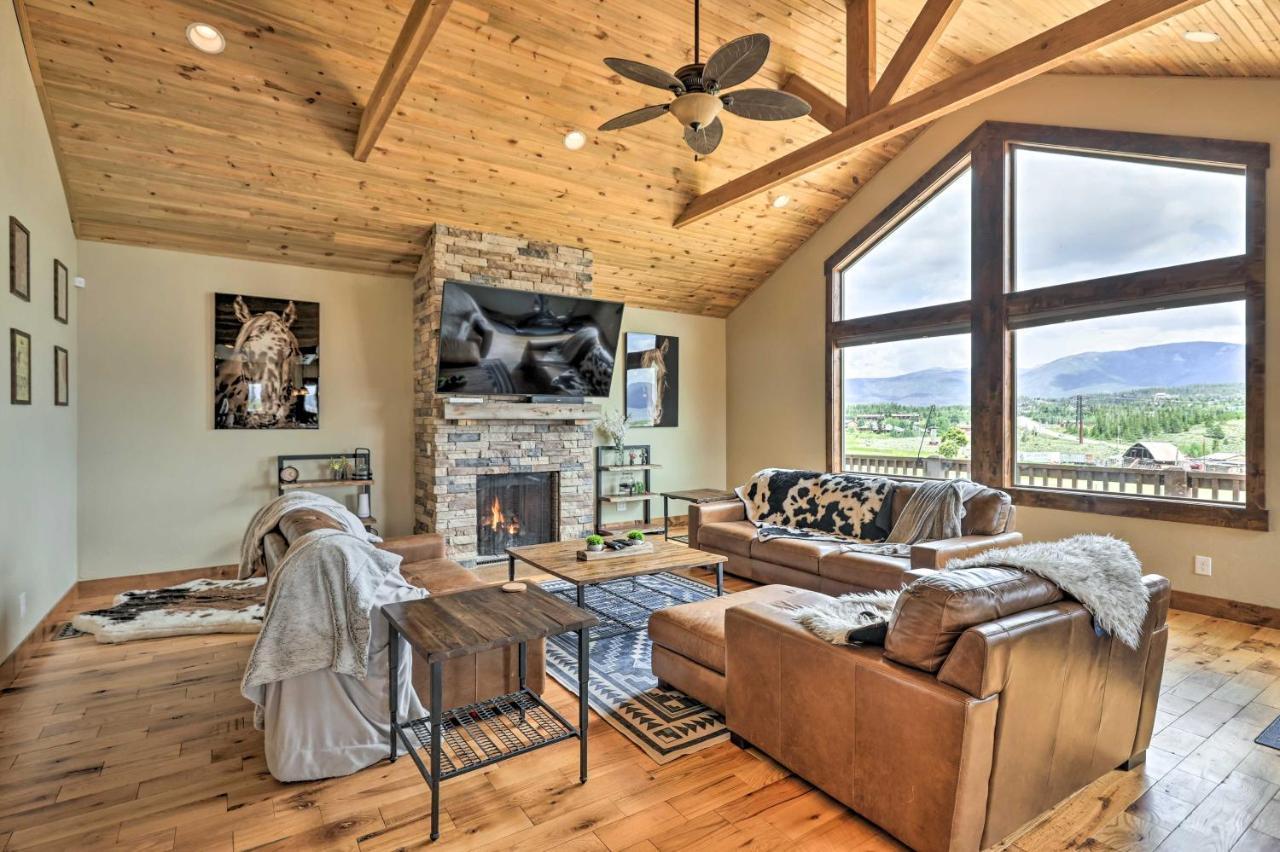 Game Room And Hot Tub Luxe Grand Lake Retreat — Alliance