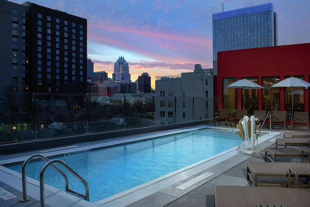Homewood Suites by Hilton Austin Downtown - photo 32