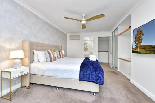 Villa 3br Bella Vista Villa located within Cypress Lakes Resort in Pokolbin, Australia