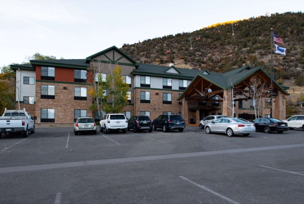 Hampton Inn Glenwood Springs - photo 65
