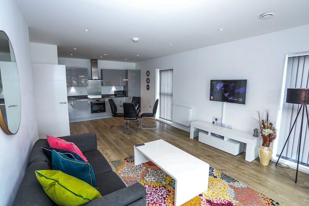 Exquisite One Bed Apartment — 4-Star Luxury Hotel in London, United Kingdom