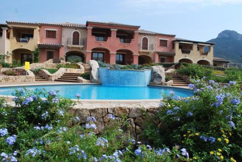 Appartamenti Golfo Aranci — 4-Star Luxury Hotel in Golfo Aranci, Italy