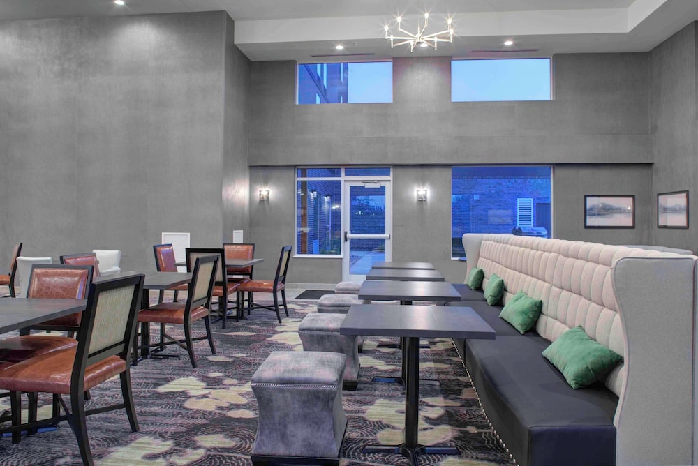 Homewood Suites by Hilton Lansing Eastwood - photo 15