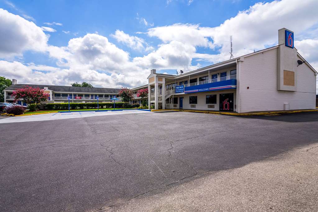 Motel 6 Anniston AL - photo 7