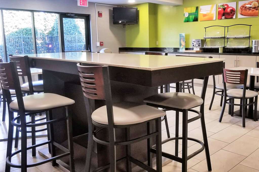 Quality Inn & Suites Raleigh North - photo 18