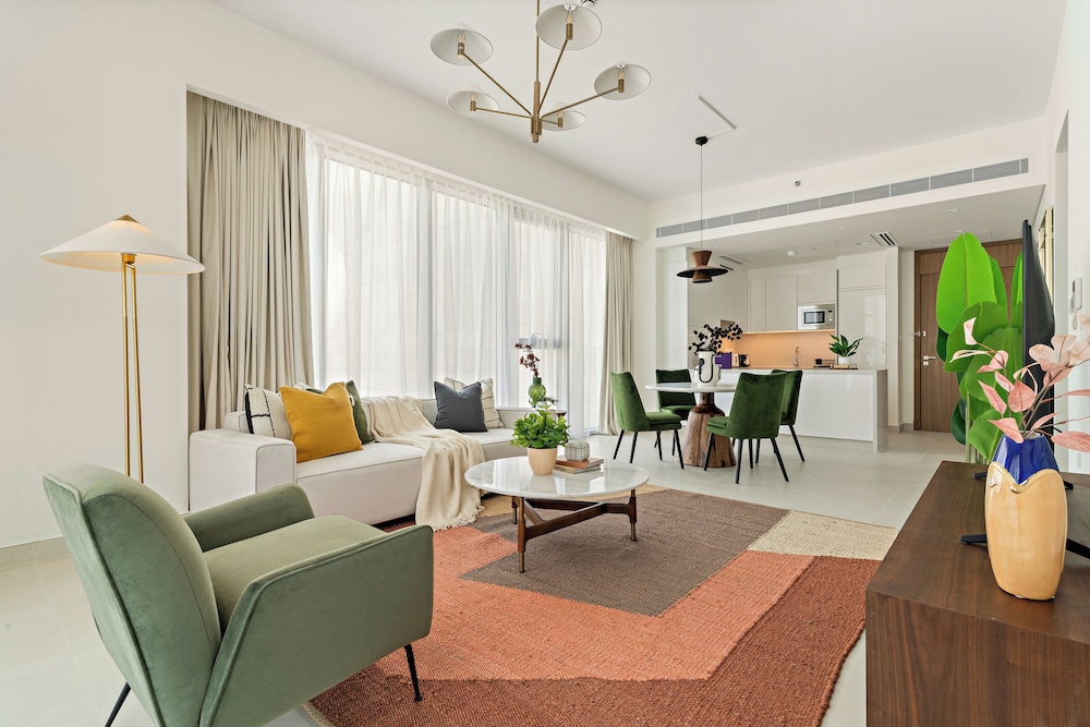 Silkhaus Charming 1BDR in Canal Front Tower — 4-Star Luxury Hotel in Dubai, United Arab Emirates
