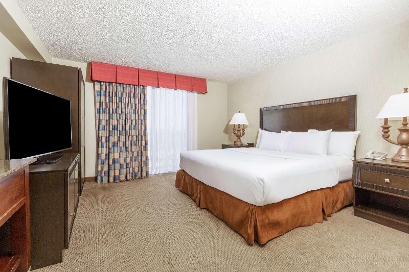 Embassy Suites by Hilton Kansas City Plaza - photo 15