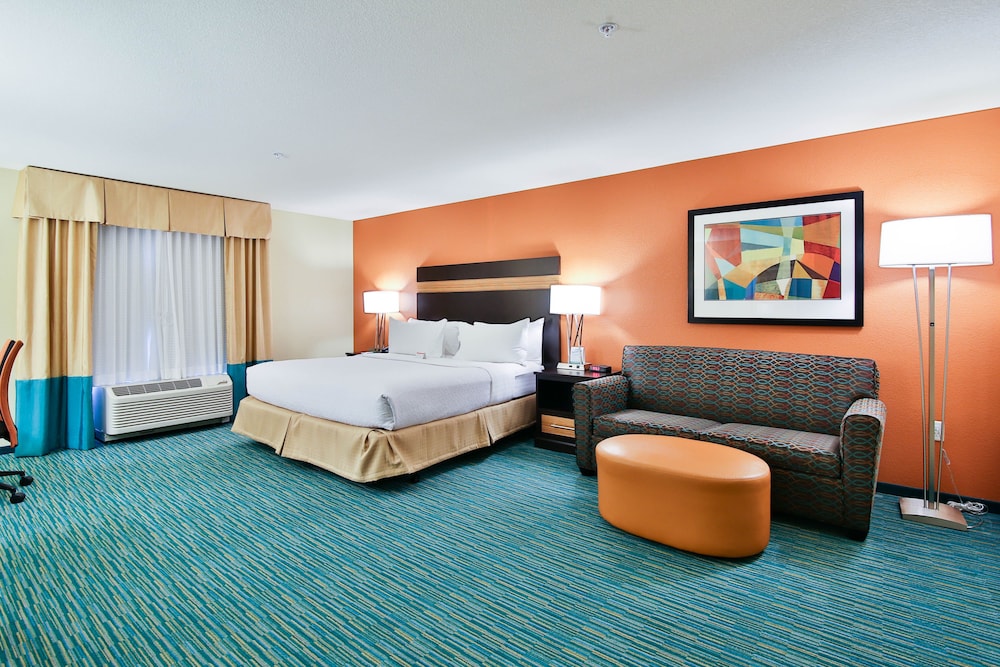 Holiday Inn Bismarck by IHG - photo 12