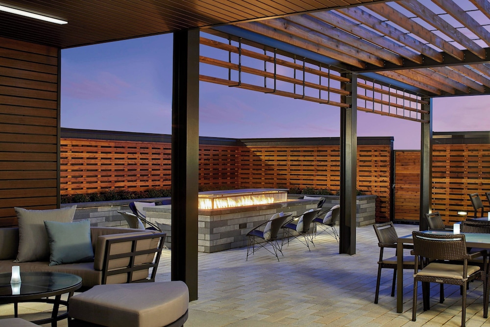 Courtyard by Marriott Baltimore Downtown McHenry Row - photo 23