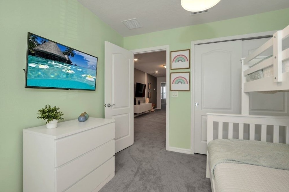 Brand New Home In Top Rated Resort Solterra 5 Bedroom Townhouse by Redawning - photo 10