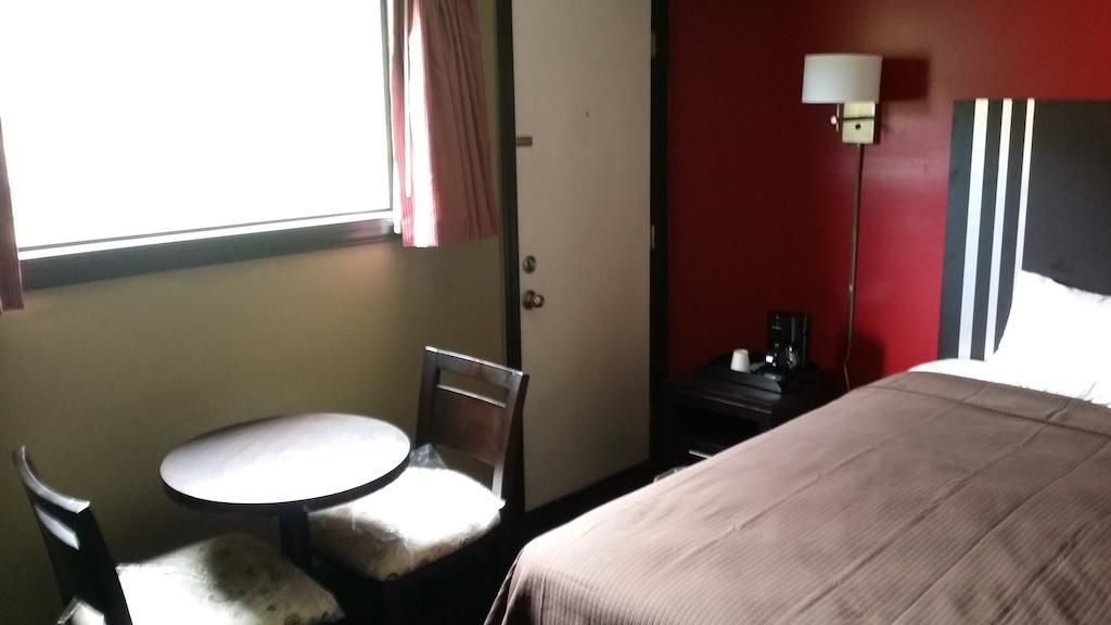 Rock Haven Terrace Motel - photo 9