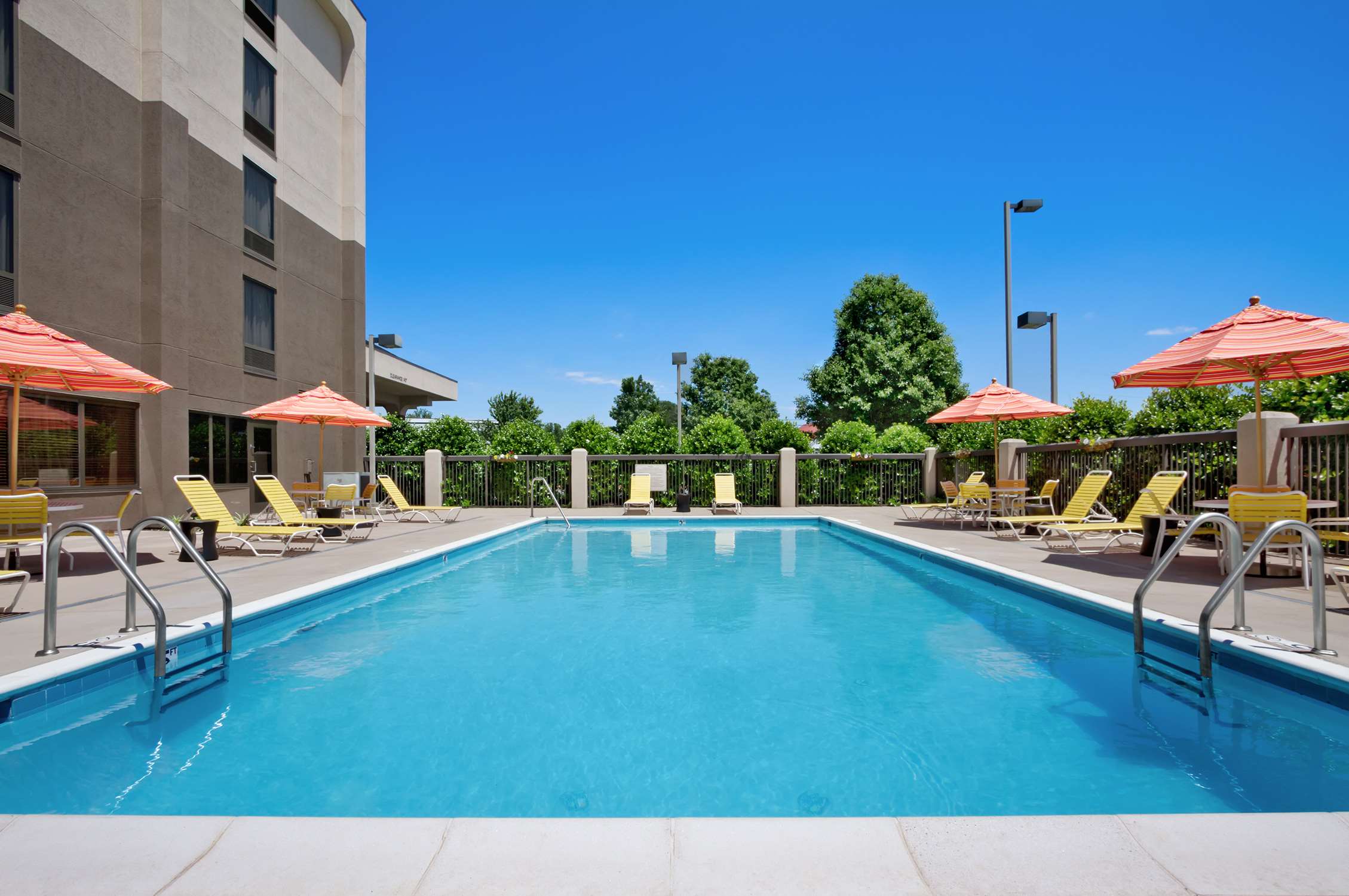 Hampton Inn by Hilton Lexington Park - photo 11