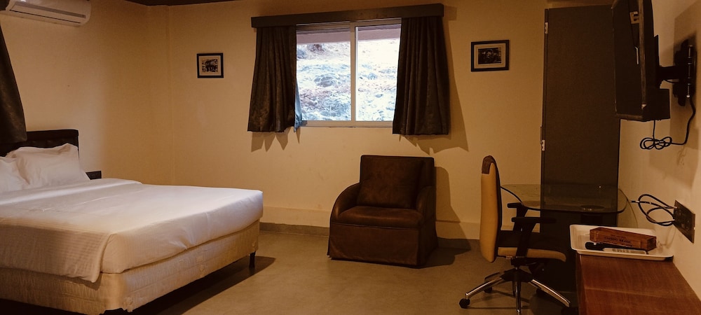 Mountain Meadows Resort in Mahabaleshwar, India
