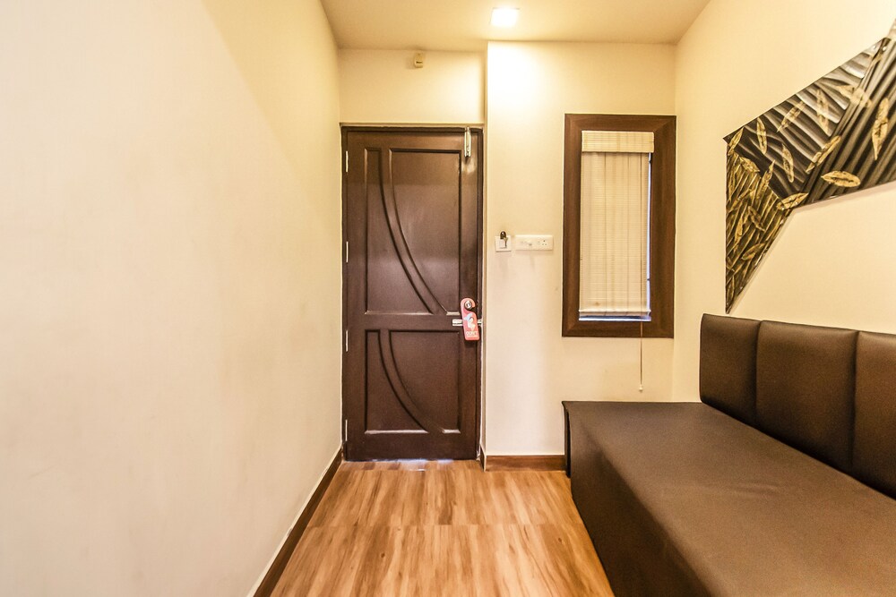 FabHotel Emerald Manor — Chennai — photo 3