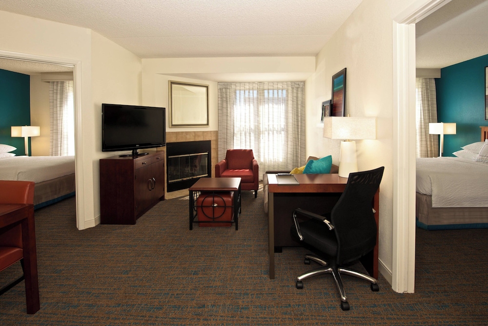 Residence Inn by Marriott Phoenix Airport - photo 15