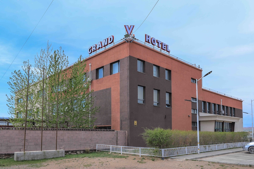 V Hotel & Event Hall in Moron, Mongolia