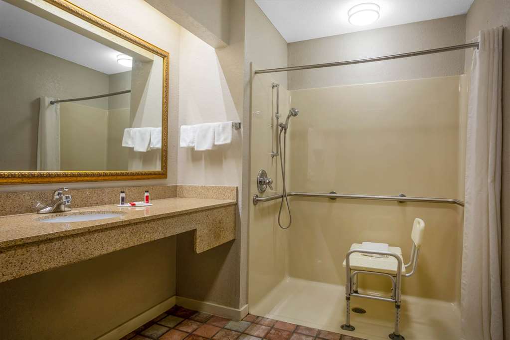 Days Inn by Wyndham Lonoke - photo 16