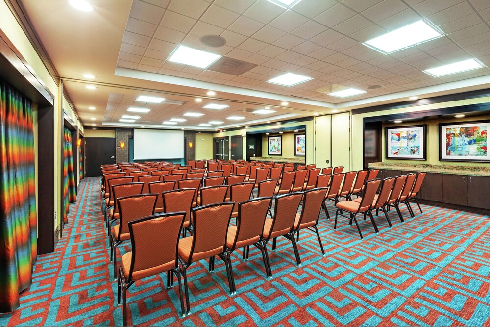 Hampton Inn & Suites by Hilton Houston North IAH - photo 32