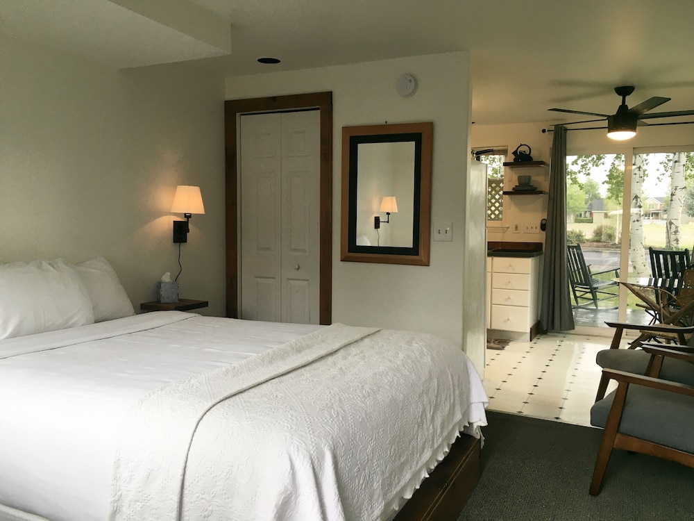 Left Coast Lodge - photo 27