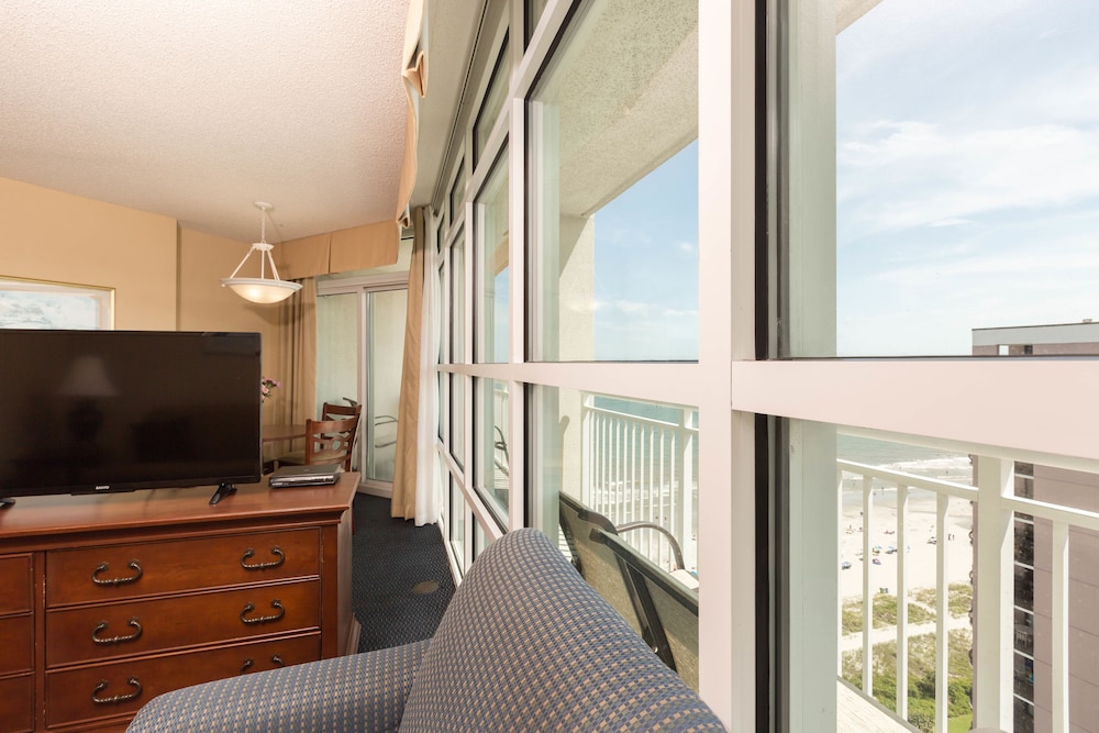 Carolinian Beach Resort by Oceana Resorts - photo 38